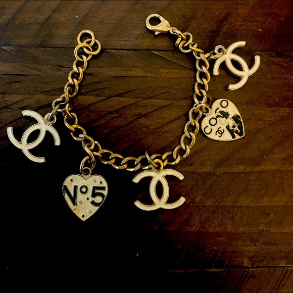Vintage Chanel Charm Bracelet GOLD 18k OBO - Picture 1 of 1